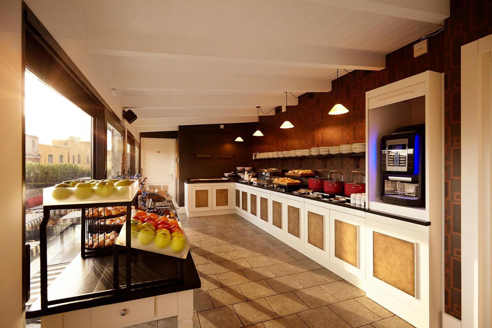 Trianon Borgo Pio Hotel 4*